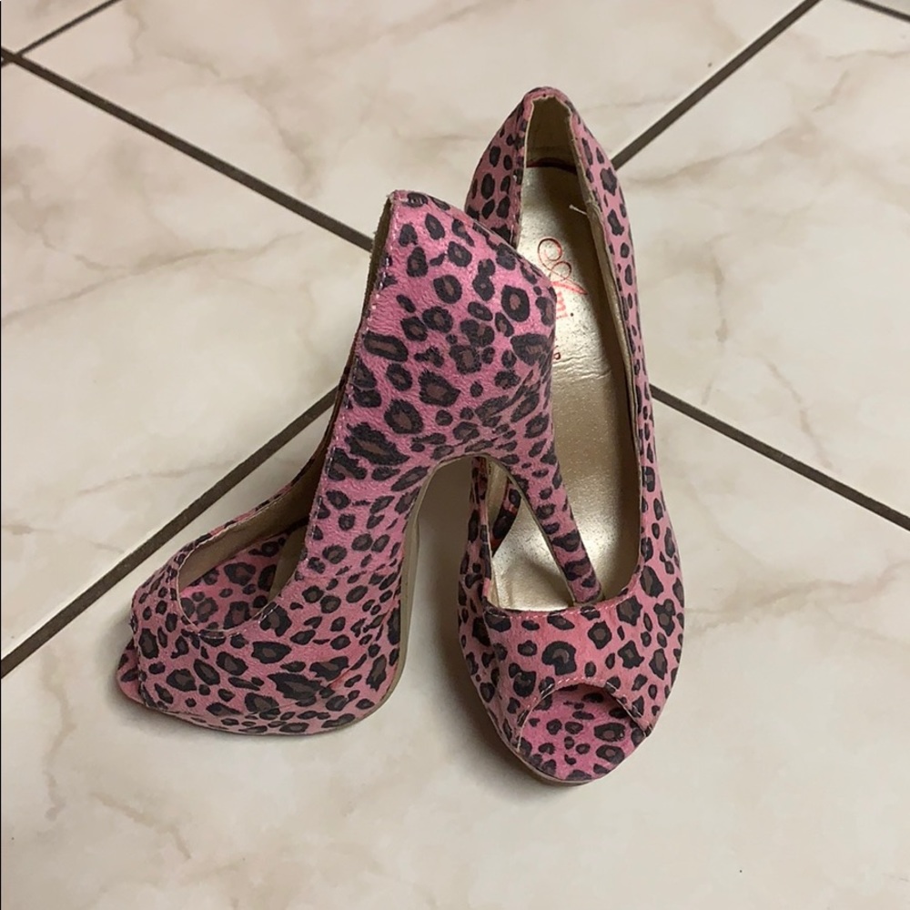 Ami Clubwear Pink Cheetah Women’s Heels Never Worn